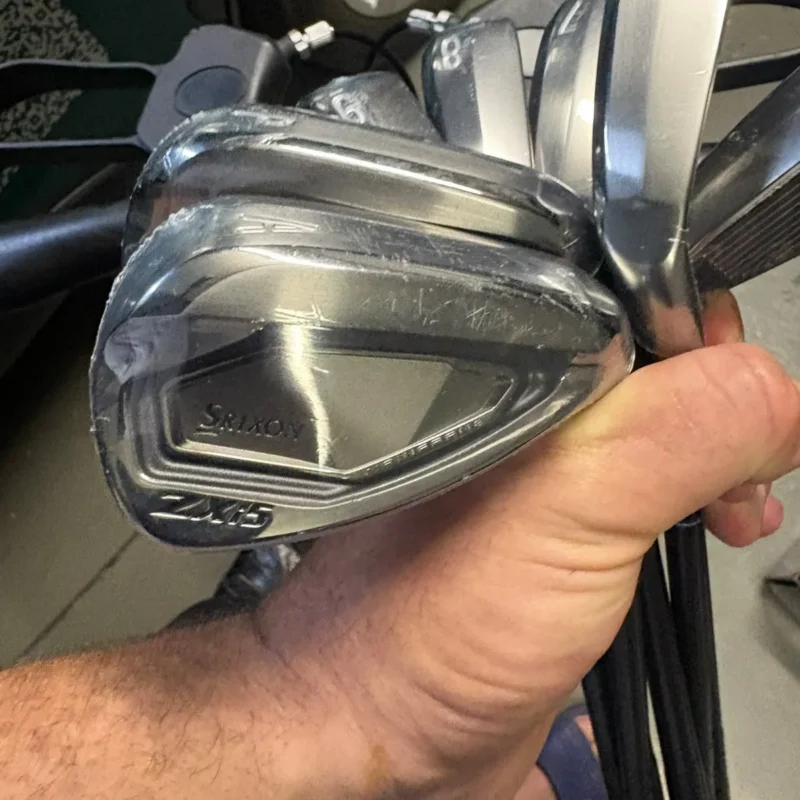 Srixon ZXi5 5-pw LIMITED BLACK | S-Flex (POA)